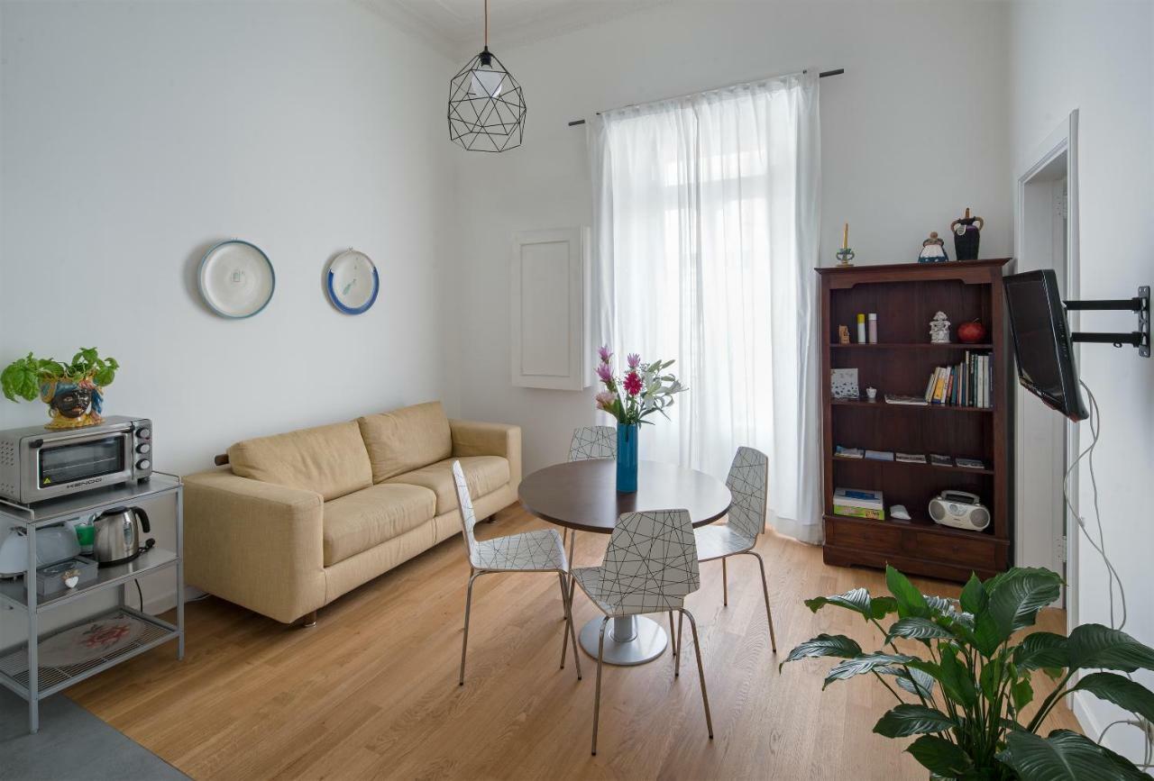 サレルノA Casa Di Adriアパートメント エクステリア 写真