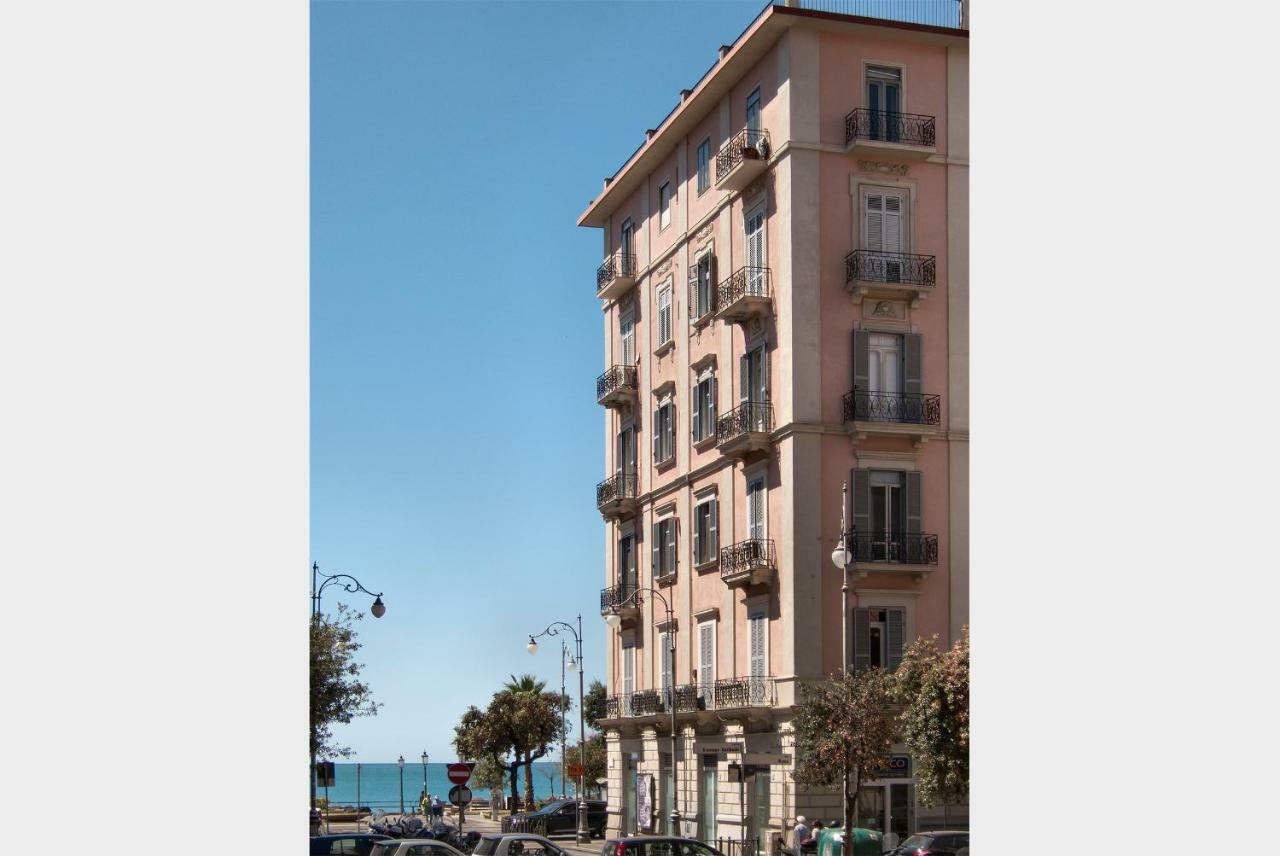 サレルノA Casa Di Adriアパートメント エクステリア 写真